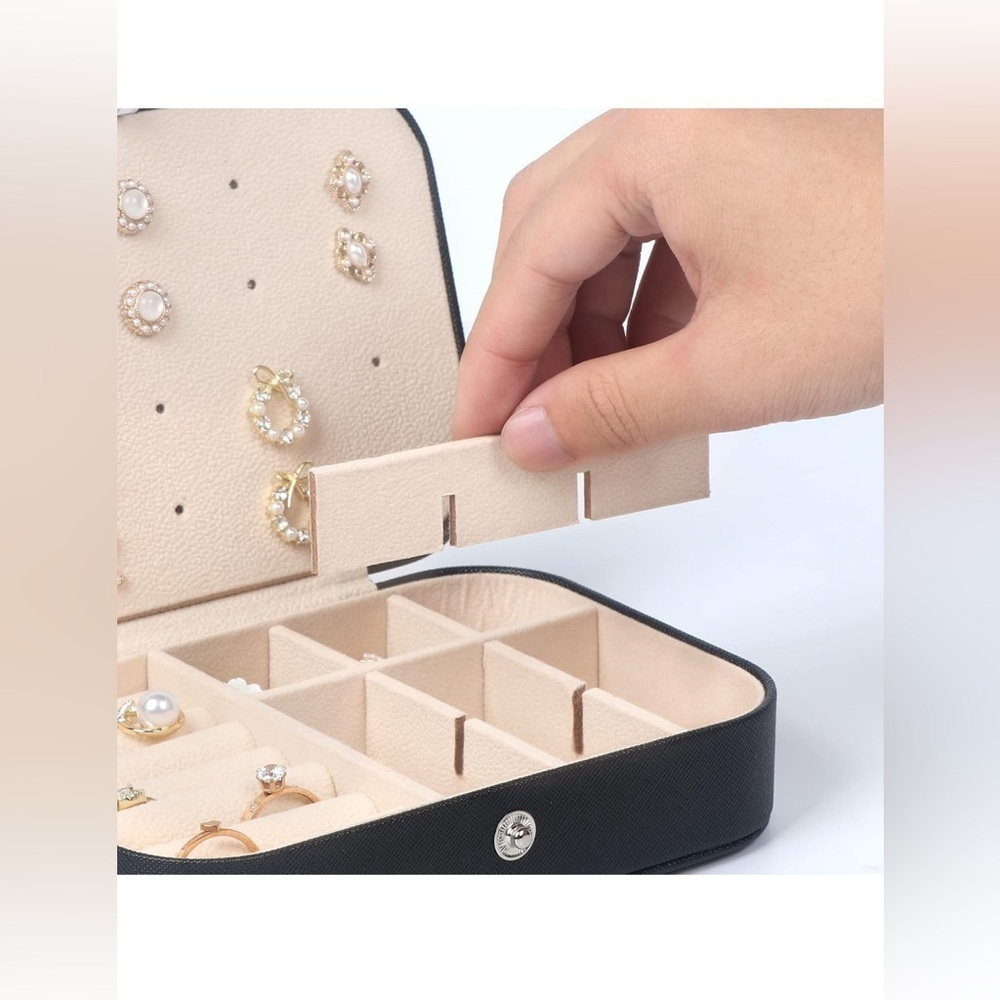 Black travel jewelry holder - Picture 5 of 9